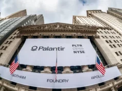 Analis mengubah peringkat saham Palantir