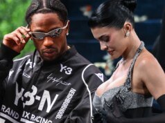Travis Scott Rap Tentang Ukuran Payudara Kylie Jenner di Lagu Baru ‘Rosary’.