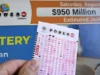 Pemenang Powerball senilai $ 2 miliar menghabiskan 76 juta dolar untuk membeli rumah mewah– namun para ahli menyebutnya sebagai ‘beban finansial’. Cara yang lebih baik untuk berinvestasi