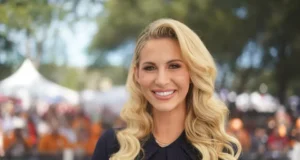 Persiapan Di Dalam Super Bowl Dengan Laura Rutledge dari ESPN: Energi Permainan Besar, Camilan yang Harus Dimiliki & Kegilaan Media