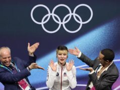 Alysa Liu dalam posisi medali skating Olimpiade; Glenn, Levito tersandung