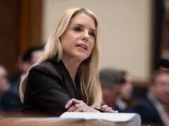 Pam Bondi dikecam karena surat setebal 6 halaman kepada Kongres dengan daftar nama dalam arsip Epstein, ‘Sembrono dan tidak bertanggung jawab’