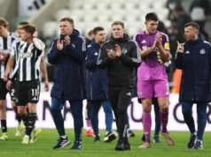 Brentford meraih kemenangan di penghujung pertandingan saat perjuangan Newcastle semakin dalam