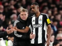 Eddie Howe menanggapi spekulasi mengenai masa depan Newcastle saat tekanan meningkat