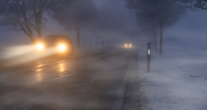 Es hitam mengancam jalan-jalan NYC setelah badai salju dan penurunan suhu baru