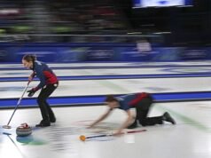 Kemenangan pada akhirnya. Zelingrová dan Chabičovský mengalahkan Estonia dan finis kedelapan di Cortina