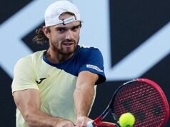 Macháč mengalami cedera lutut di Montpellier karena cedera lutut. Turnamen ini dimainkan dengan mengorbankan Piala Davis