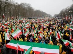 Ketegangan AS di Iran diperbarui secara langsung: Protes baru meletus terhadap rezim Khamenei; Teheran memperingatkan akan adanya serangan terhadap pangkalan AS