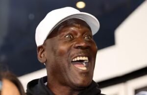 ‘Apakah dia ada dalam arsip Epstein?’: Michael Jordan dikecam karena sikapnya terhadap anak-anak di acara NASCAR