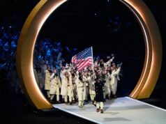 JD Vance mencemooh saat Tim AS memasuki upacara pembukaan Olimpiade Musim Dingin