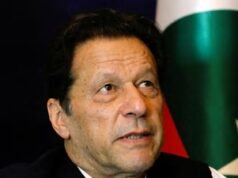 Mantan Pak PM Imran Khan diperiksa tim dokter di penjara, pihaknya menolak pemeriksaan