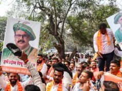 Pekerja BJP-Cong bentrok di Pune karena pernyataan Shivaji-Tipu dari Harshwardhan Sapkal, 9 orang terluka. Berita India