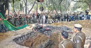 Kematian pengendara motor di Delhi: Direktur perusahaan swasta yang mendapat kontrak dari DJB ikut penyelidikan