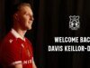 Wrexham membawa kembali F Davis Keillor-Dunn dengan transfer dari Barnsley