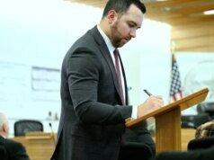 ‘Nabi wanita’ adalah ‘suara Tuhan,’ mantan jemaat gereja California bersaksi saat sidang yang melibatkan dugaan pembunuhan dimulai