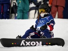 Chloe Kim mengatakan atlet AS punya hak untuk angkat bicara setelah komentar ‘pecundang’ Donald Trump