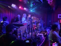 Pemain terompet Anthony Anderson menyatukan komunitas pecinta musik di East Bay, kata teman-temannya