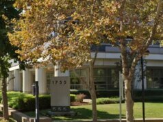 Kompleks perkantoran East Bay mendatangkan diskon besar bagi pembeli seiring anjloknya harga