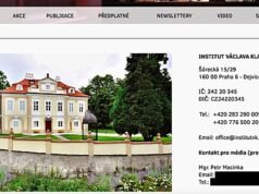 “Orang yang baik, kebanyakan menulis di malam hari.” Orang-orang menyebarkan nomor Macinka di jaringan, mereka mendapatkannya dari SMS