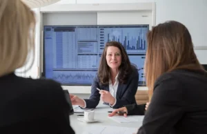 KKR & Co. Inc.( KKR) Membangun Skala di Seluruh Pasar dan Sektor