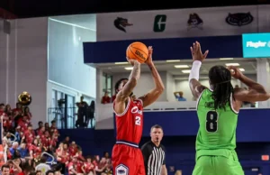 Tim bola basket putra Florida Atlantic kalah dalam pertandingan keenam berturut-turut