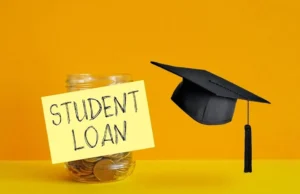 Ibunya Mengambil Pinjaman Pelajar senilai $ 36 K Dan Sekarang Ingin Dibayar Penuh, Meskipun Hampir Setengah Dari Uang Telah Dikembalikan. ‘Ibumu Menipumu’