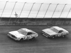 Strategi Bahan Bakar Superspeedway Membuat Frustasi Pengemudi dan Penggemar