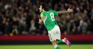 Gelandang bintang menegaskan kembali komitmennya kepada klub Liga Premier setelah bergabung dengan Arsenal