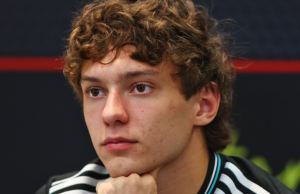 Kimi Antonelli dari F1 Merusak Mercedes Langka Dalam Kecelakaan Mobil, Pengemudinya Tidak Terluka