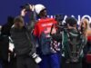 ‘Pelatih kehormatan’ AS Snoop Dogg meminta selfie dengan pengeriting Inggris di Olimpiade Musim Dingin