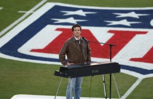 Charlie Puth Menghancurkan Rumah Di Super Dish LX Dengan Lagu Nat’l Yang Kuat