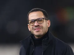 Cartlon Cole membuat klaim Liam Rosenior memuji Chelsea yang “efisien”.