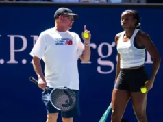 Coco Gauff mengklarifikasi pendiriannya tentang apakah dia akan mempertahankan pelatih barunya meskipun performanya menantang