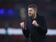 Wayne Rooney menjelaskan mengapa Michael Carrick lebih cocok untuk Male United dibandingkan Luis Enrique