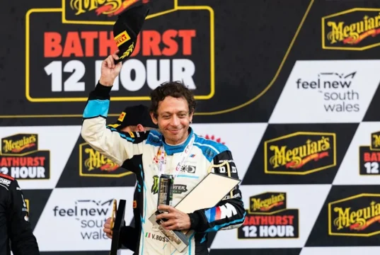 Mercedes meraih kemenangan dramatis Bathurst 12 Hour