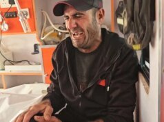 Rudal Israel membunuh dua saudara perempuan di Gaza, membuat ayah putus asa