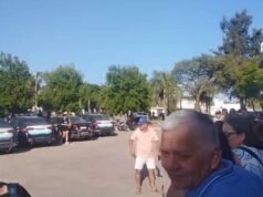 Polisi Franco dan anggota keluarganya mengadakan protes di beberapa kota menuntut gaji yang lebih baik