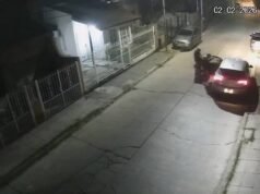 Mereka menangkap anak di bawah umur atas pembunuhan seorang pensiunan polisi di pinggiran kota