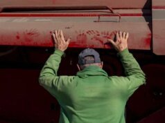 Petani semakin menua. Anak-anak mereka tidak ingin terlibat dalam bisnis keluarga