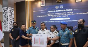 Dua WNA China Tertangkap Curi Uang Penumpang di Pesawat Citilink Rute Jakarta–Surabaya