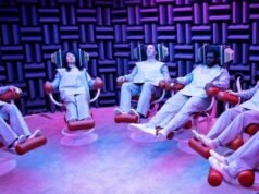 Miniseri Sci-Fi Netflix 10 Bagian yang Ambisius dari Jonah Hillside Adalah Pesta Akhir Pekan yang Sempurna