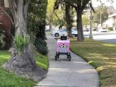 Orang Amerika melampiaskan kemarahannya pada robot pengantar makanan