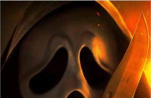 “Trailer “Shriek 7 Memaksa Neve Campbell dan Courteney Cox Menghadapi Wajah Hantu Lama”.